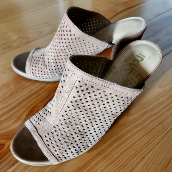 Sam Edelman Circus Beige microsuede mules with block heel - Picture 6 of 6